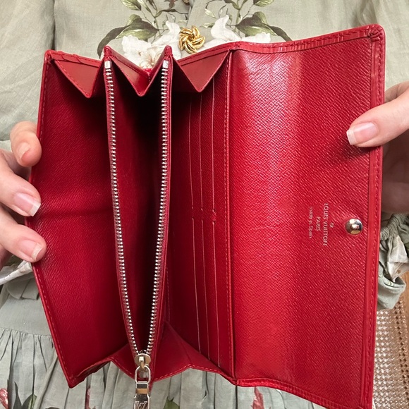 Louis Vuitton Sarah Long Wallet โ Red Epi Leather | Refurbished & Authentic - Picture 5 of 11